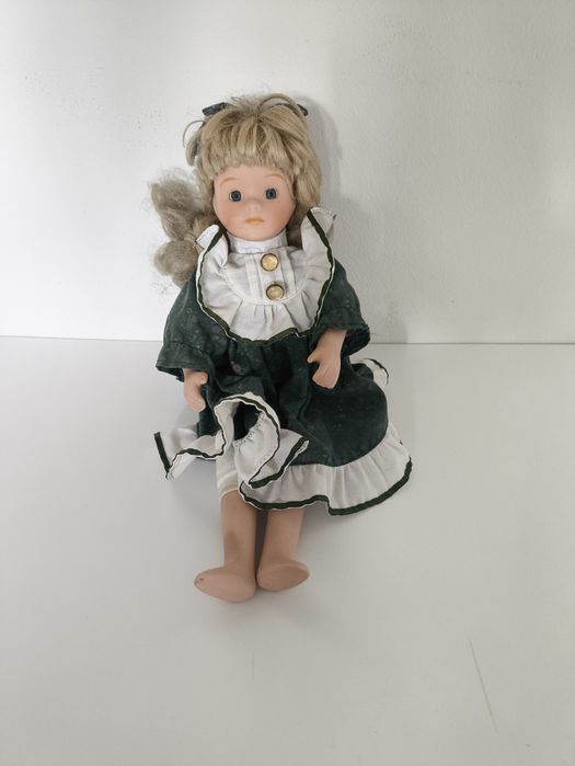 Lalka porcelanowa