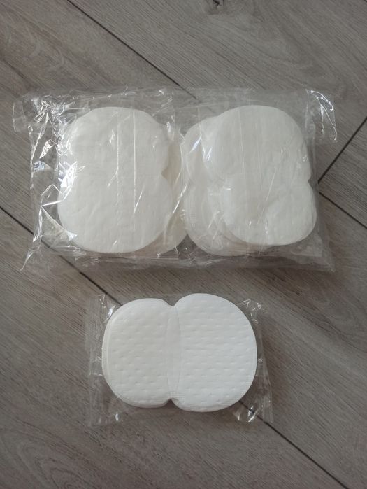 Samoprzylepne wkładki pochłaniające pot 48 sztuk