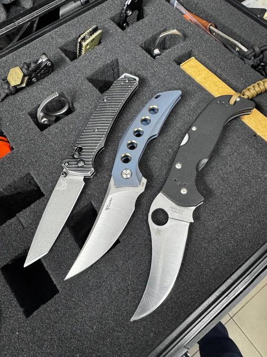 Продам Spyderco Chinook 3