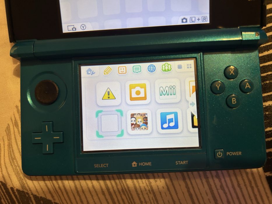 Nintendo 3DS Azul – Bom estado + acessórios e jogos