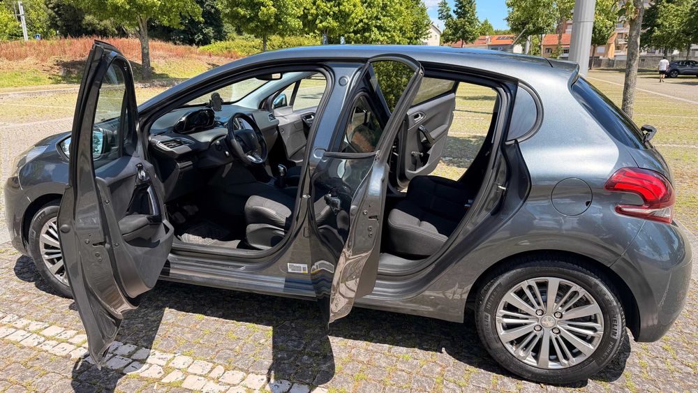 Peugeot 208 1.2 PureTech Style