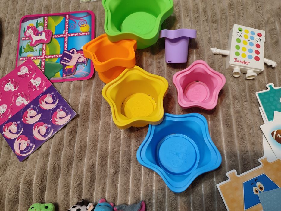 Детские игрушки, детские игры, пасочки, для развития речи.