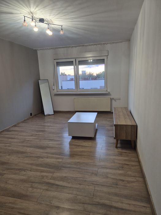 Mieszkanie Wodzisław Śląski 32m Os. Przemysława  Piastów niski blok 4 piętro z windą