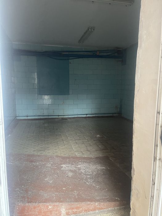 Оренда приміщень 60кв.м та 120кв.м(рампа)