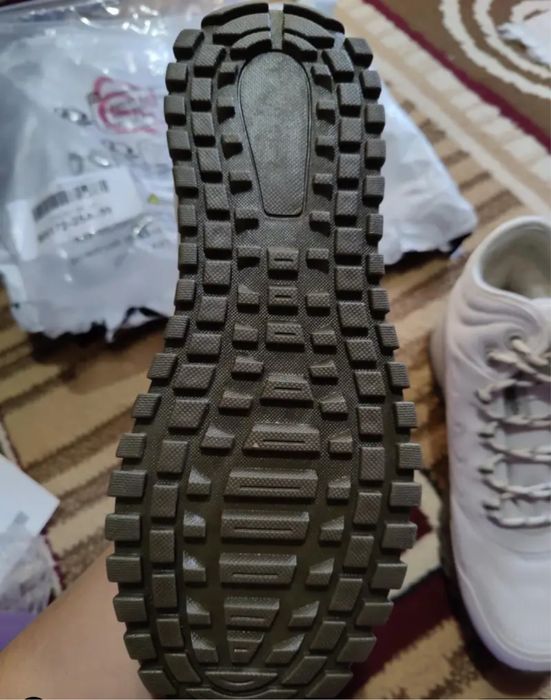 Жіночі кросівки з плюшевою підкладкою та водонепроникністю - Зимові 37