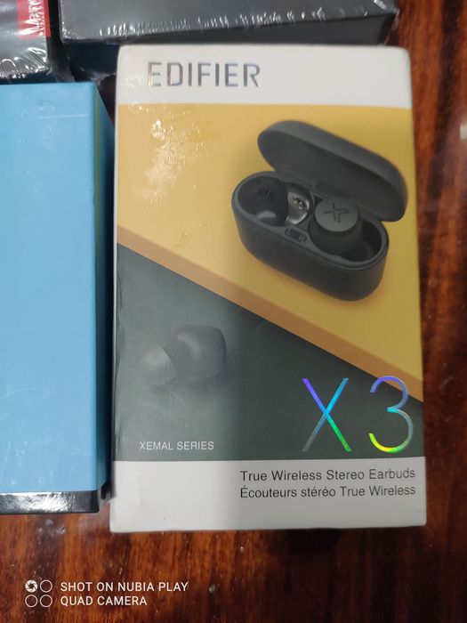 Продам новые TWS блютуз наушники фирм Lenovo,Umidigi,Edifer.