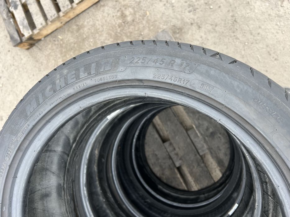 225/45r17 Michelin Prymacy 4 шини літні комплект