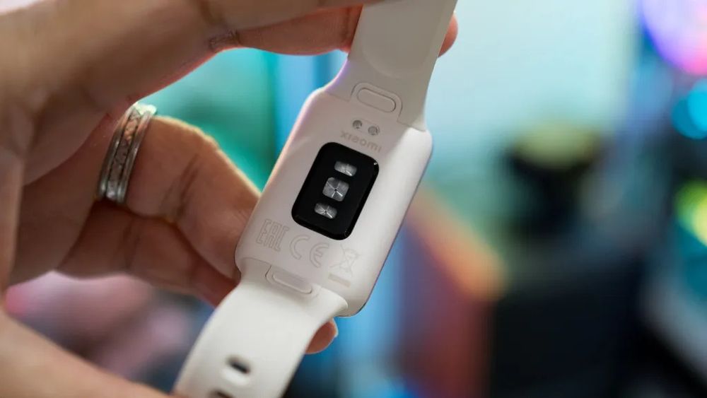 Xiaomi Smart Band 7 Pro Beżowy/Czarny