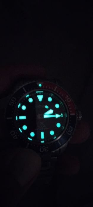 Seiko Prospex Solar Diver "Pepsi" – Relógio Original