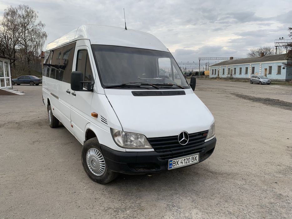 Продам Mercedes Sprinter 311 8+1