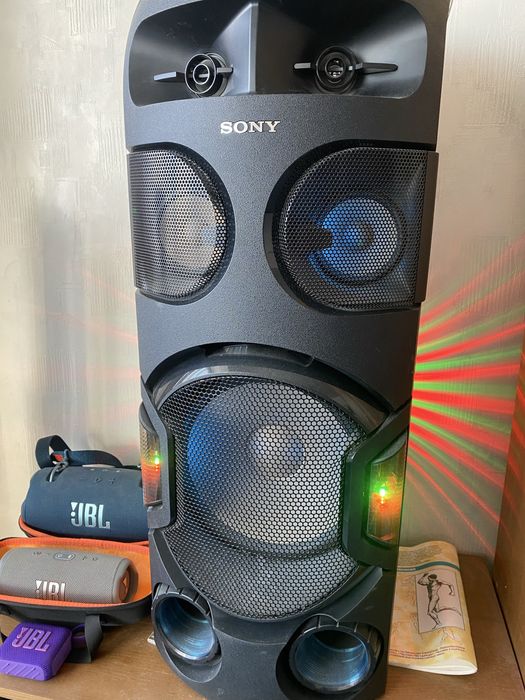 Sony  mhc v72 d продаю мощный музыкальный центр