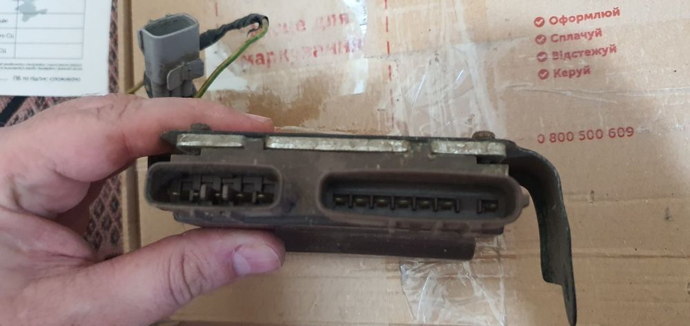 Блок управління двигуном TOYOTA Denso  131000-1041