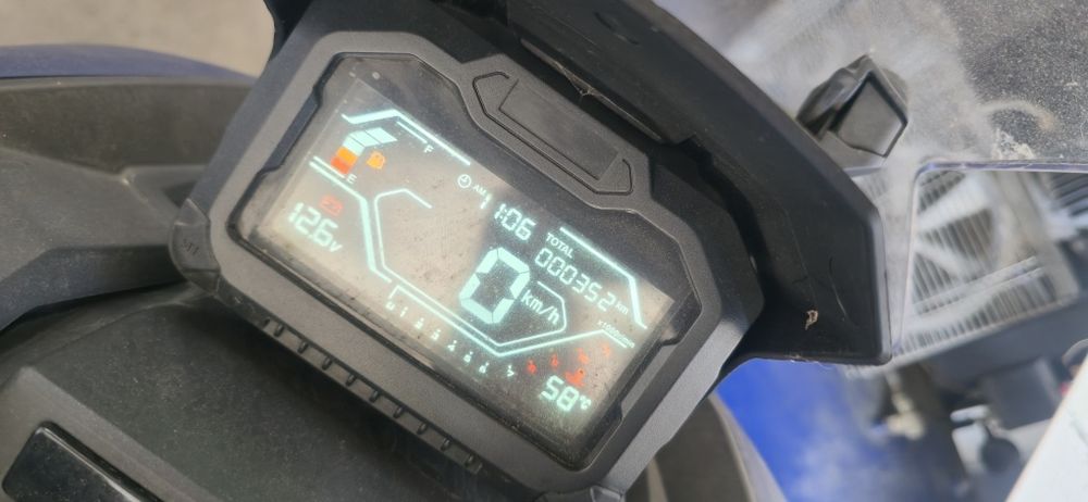 MITT x-adv 125cc