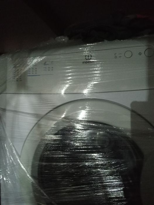 Máquina de secar roupa Indesit