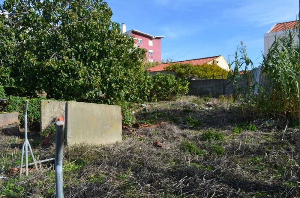 Vende-se Terreno na Ajuda - Lisboa | VENDA PARTICULAR