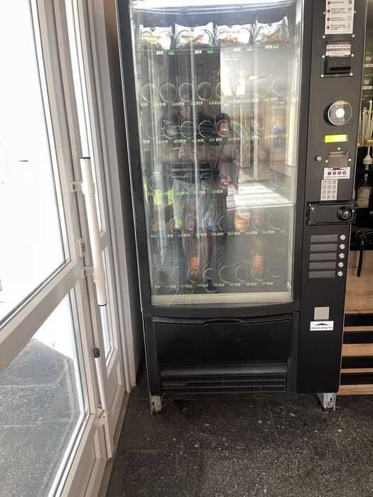 Снековий торговий автомат Necta Sfera H-1.8