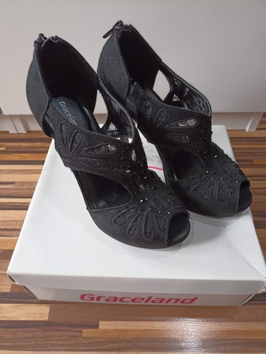 Szpilki czarne 36 jak nowe