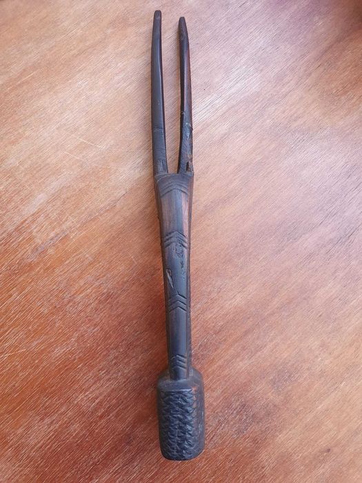 Estatueta antílope em madeira