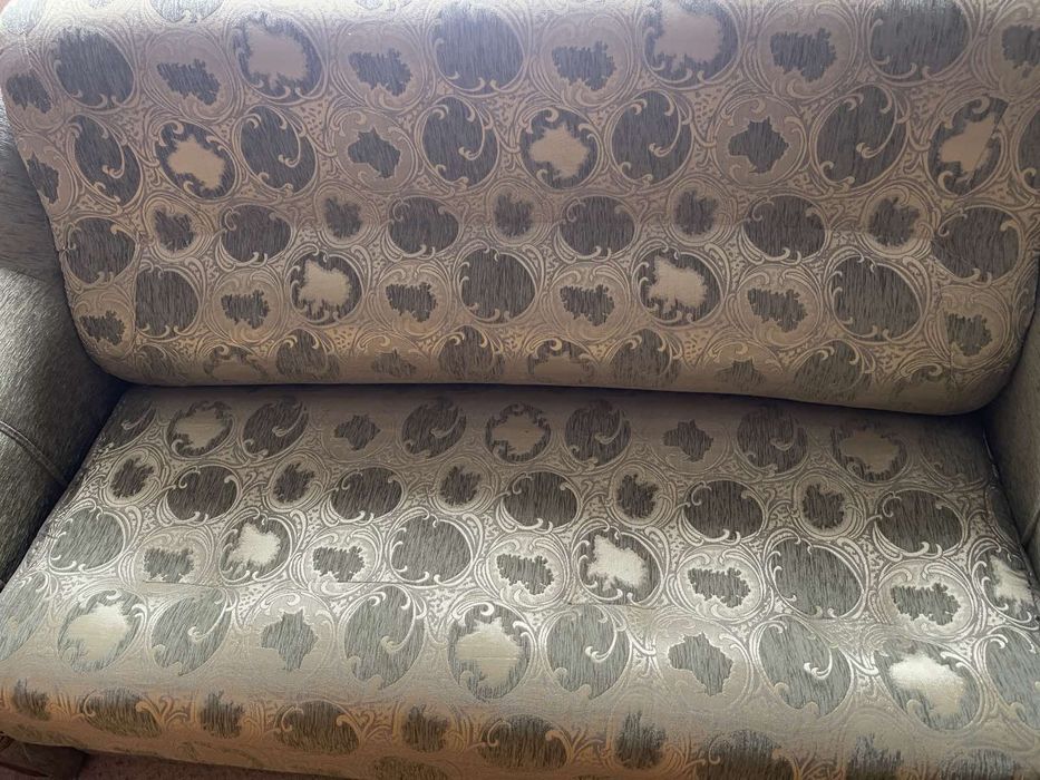 Диван двостальний