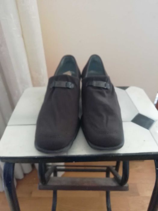 sapatos senhora nº 37 castanhos