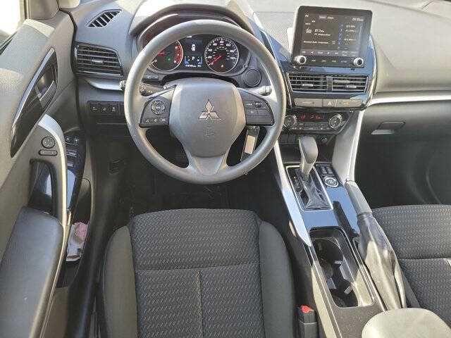 2023 Mitsubishi Eclipse Cross LE