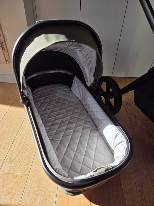 Sprzedam wózek Venicci Tinum Edge, kolor moss