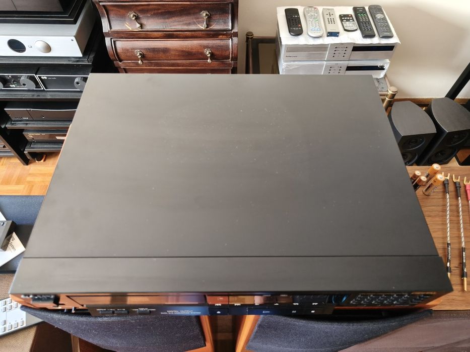 Leitor de CD Sony CDP-222ESD