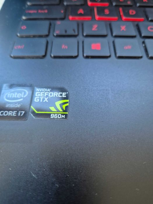 Asus Rog game G501Jw processador i7-4200HQ, memória 16gb