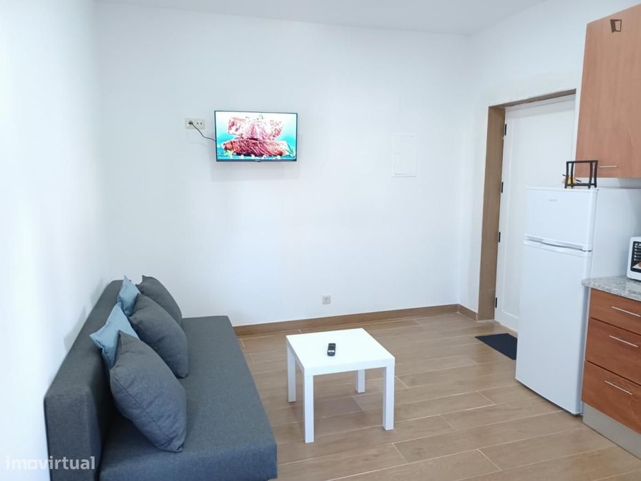 Apartamento com 1 quartos - localizado em Campanhã Porto