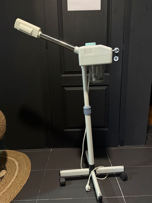 Vaporizador Facial Profissional de Pé – Estética