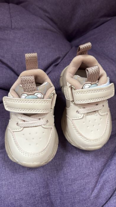 Кроссовки детские