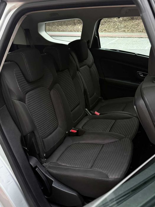 Renault Scenic 1.5dCi - 7 Lugares