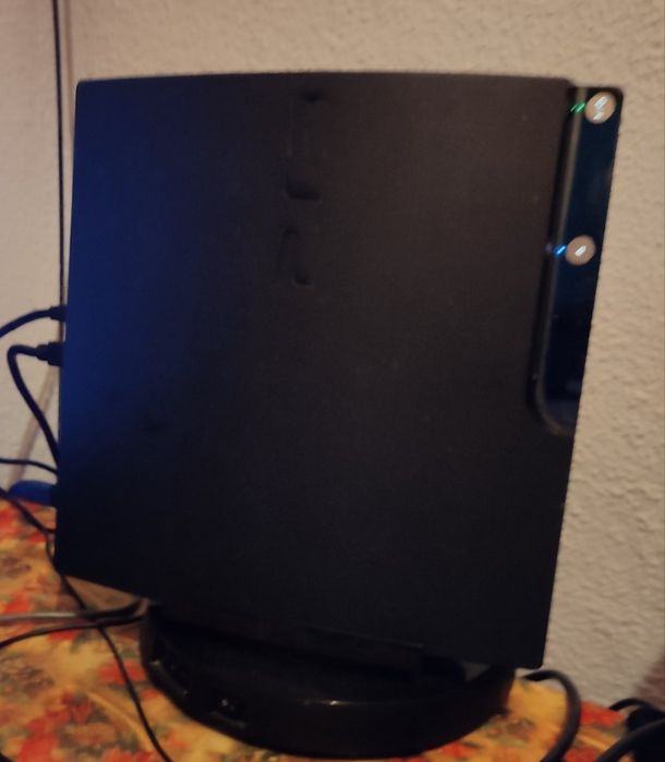 PS3  super slim 500GB + 2 безпровідних джойстика  в коробці приставка з іграми  прош.HEN