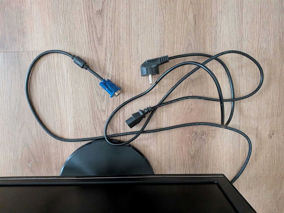 Monitor 19 polegadas (48 cm)