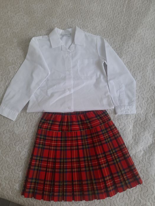 Сорочка для дівчинки Next 122р.у новому ст.