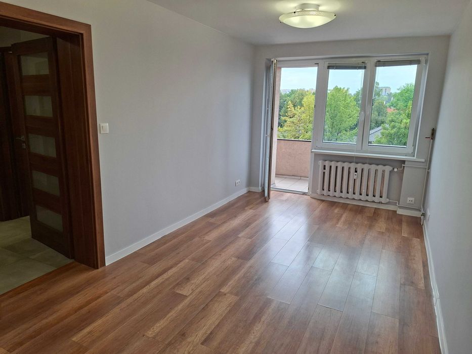 Mieszkanie w Mysłowicach 2 pokoje z balkonem w bloku