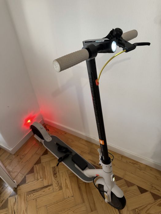 Trotinete electrica Xiaomi Mi 3 (Apenas 27km)