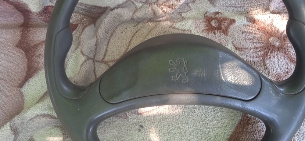 Продам запчастини Пежо боксер.