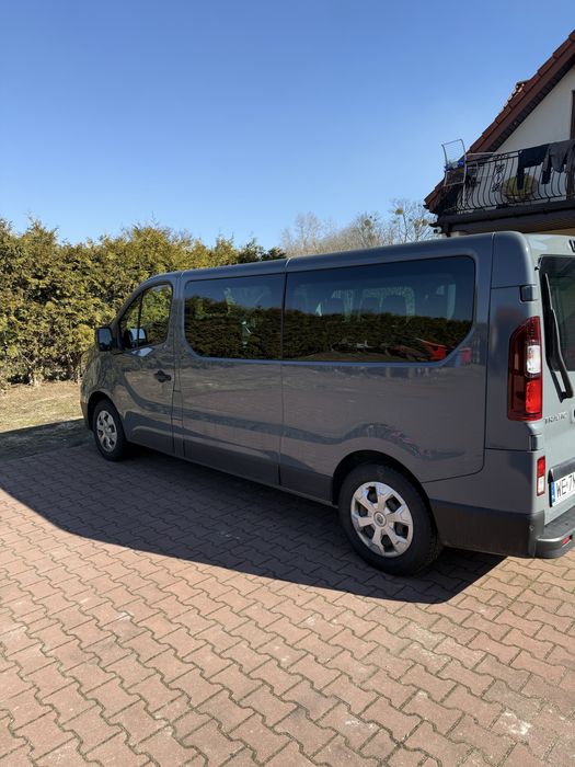 Renault Trafic 9 osobowy fv 23%
