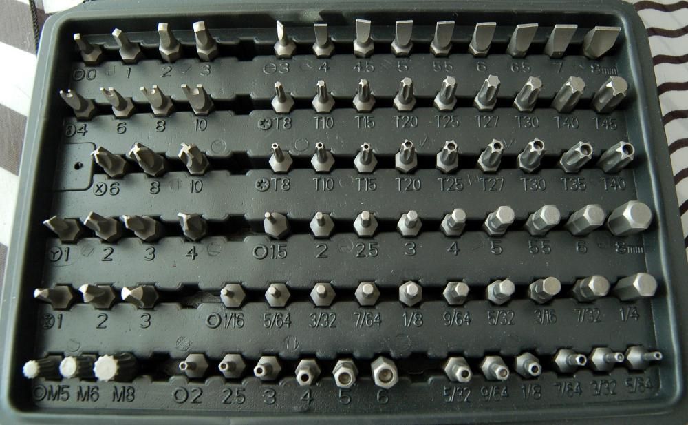 Набір біт з утримувачем. (39D358)  Набір 100 шт.