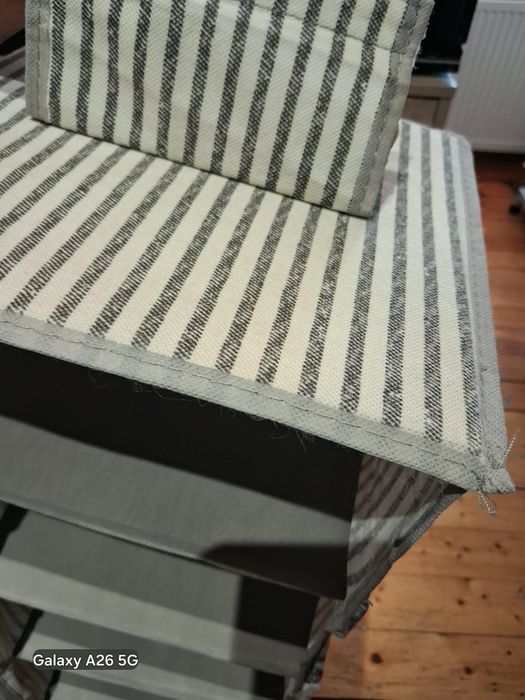 Sprzedam  komplet 2szt. półek składanych z materiału.