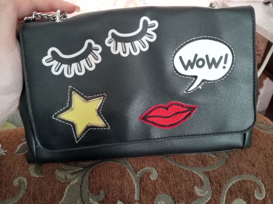 Стильна жіноча сумочка