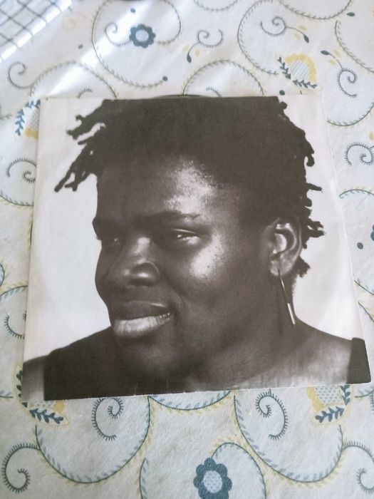 LP, Tracy Chapman