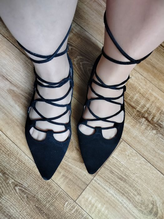 Czarne buty zamszowe damskie