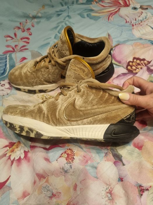 Nike LeBron XXI brązowy/ złoty