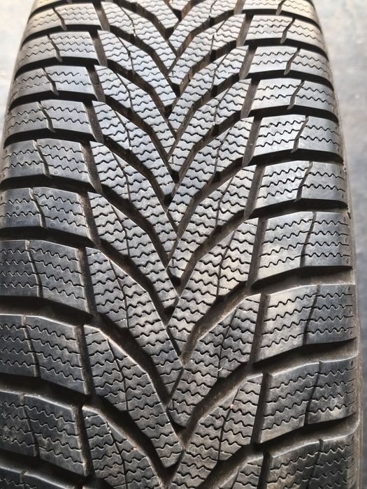 Jak nowa Pojedyncza zimowa 225 65r17 102H Nexen winguard Sport 2 SUV 2024r