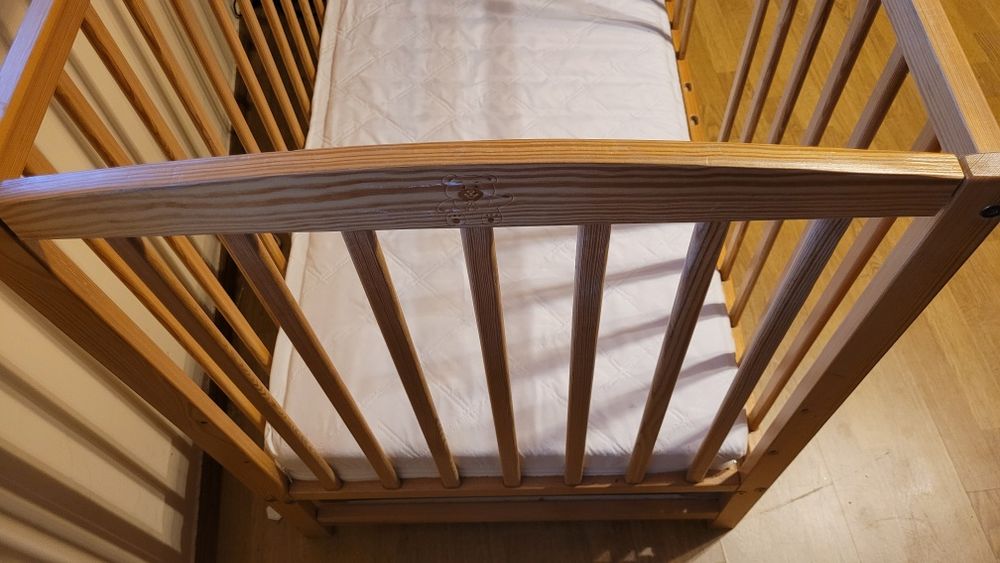 Łóżeczko 120x60 + materac