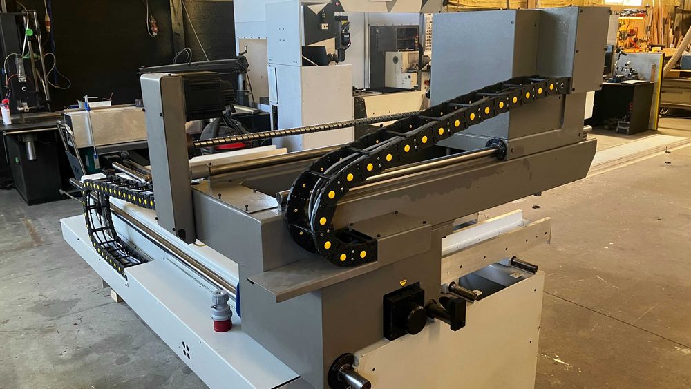 Centro de maquinação 2500x800mm CNC