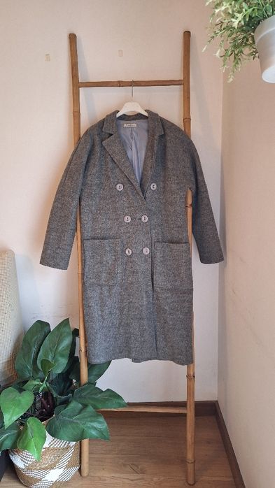 Sobretudo comprido cinza