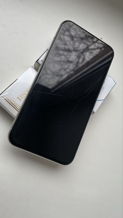 Продам айфон 11 про стан 7 из 10